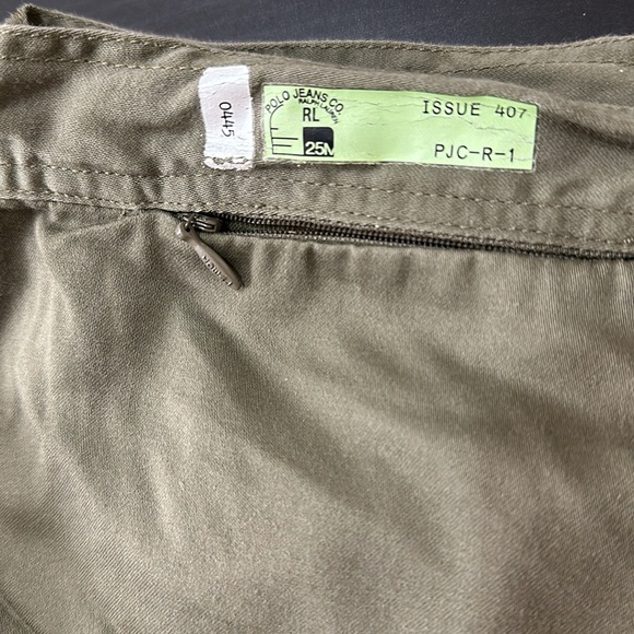 Vintage Polo Jeans Co. Olive green shorts. Size 12. - Picture 3 of 8
